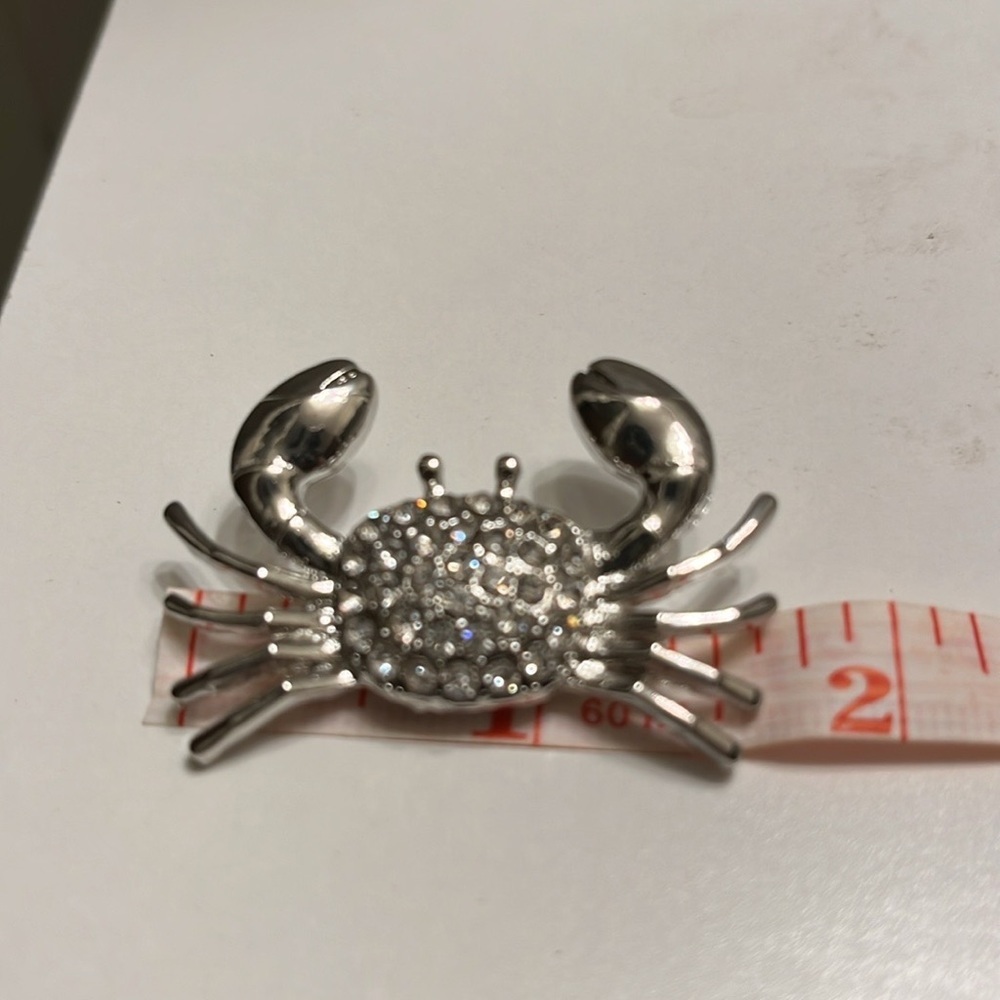 Pick (1) Rhinestone Crab Brooch! - Picture 3 of 3